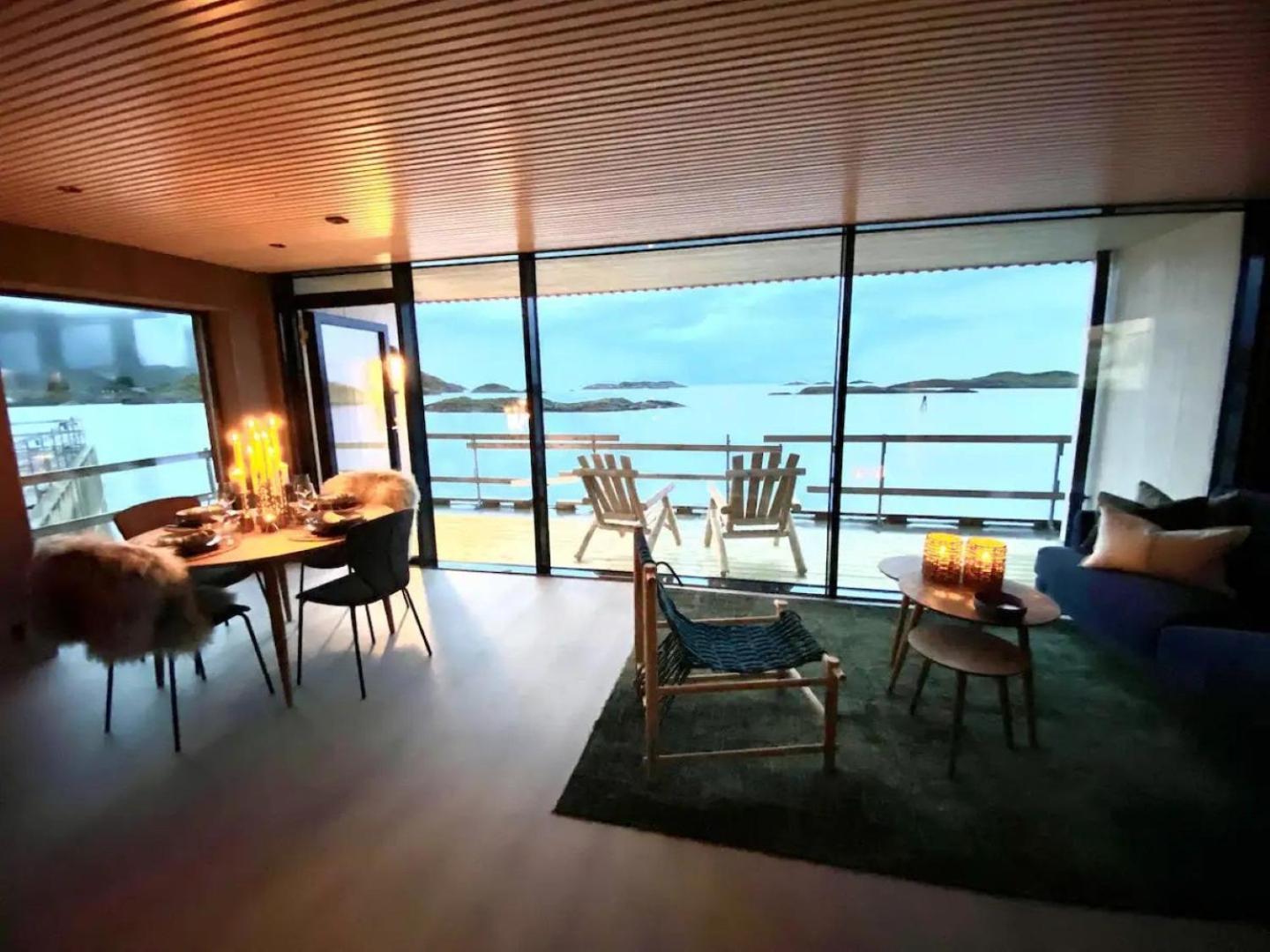 Waterfront Apartment With Panoramic Sea View Henningsvaer Exterior photo