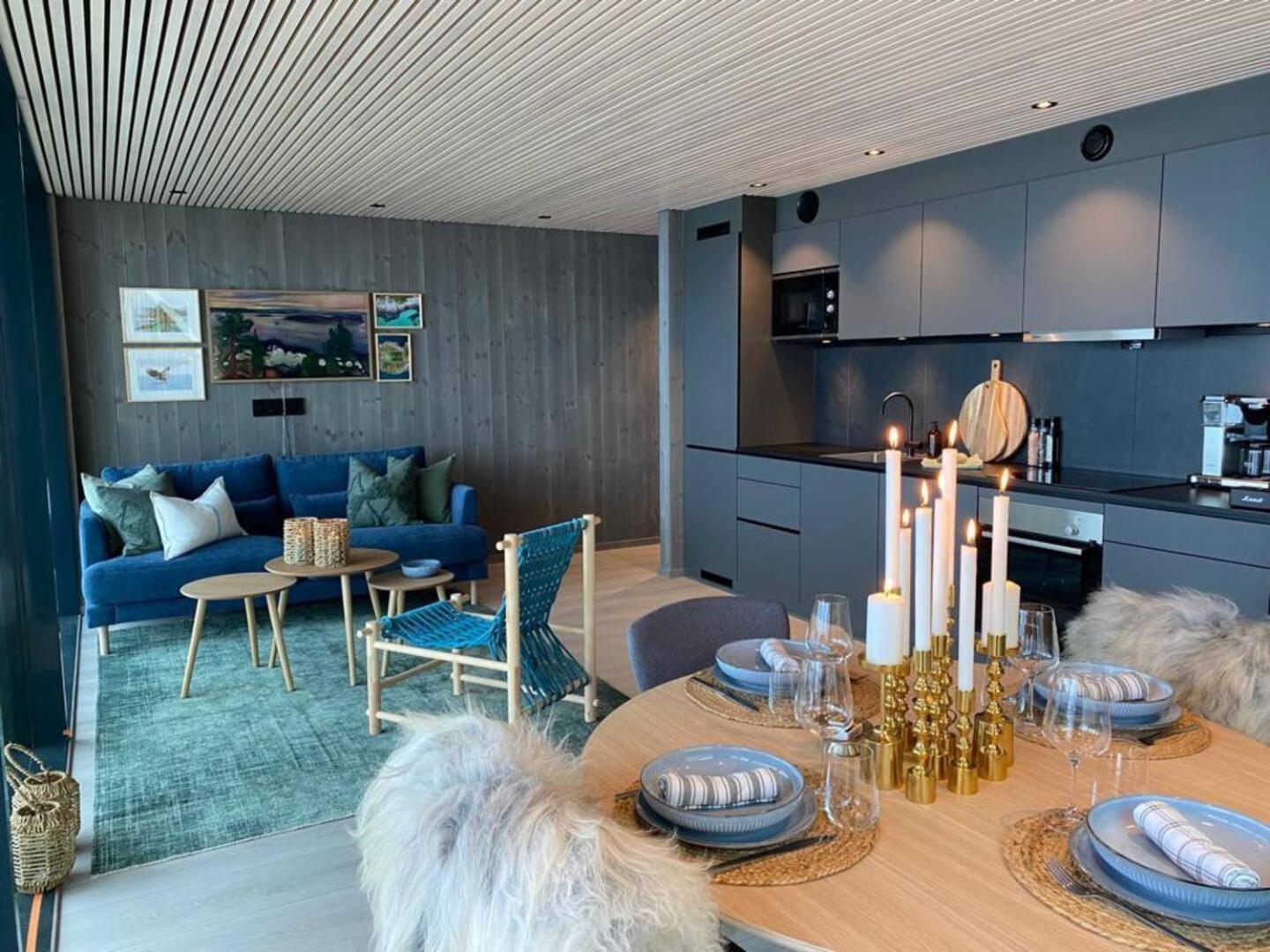 Waterfront Apartment With Panoramic Sea View Henningsvaer Exterior photo